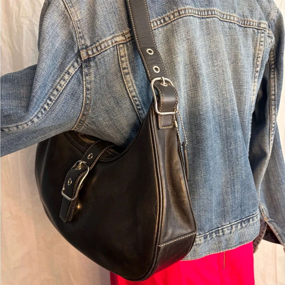 Coach Hampton Hobo - Picture 2 of 5